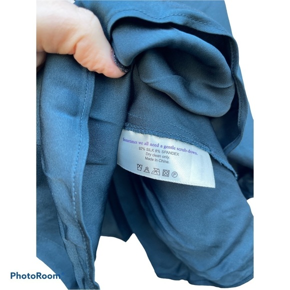 MM. LAFLEUR The Sontag Top - Teal  Green Stretch Silk top size small - Picture 6 of 11